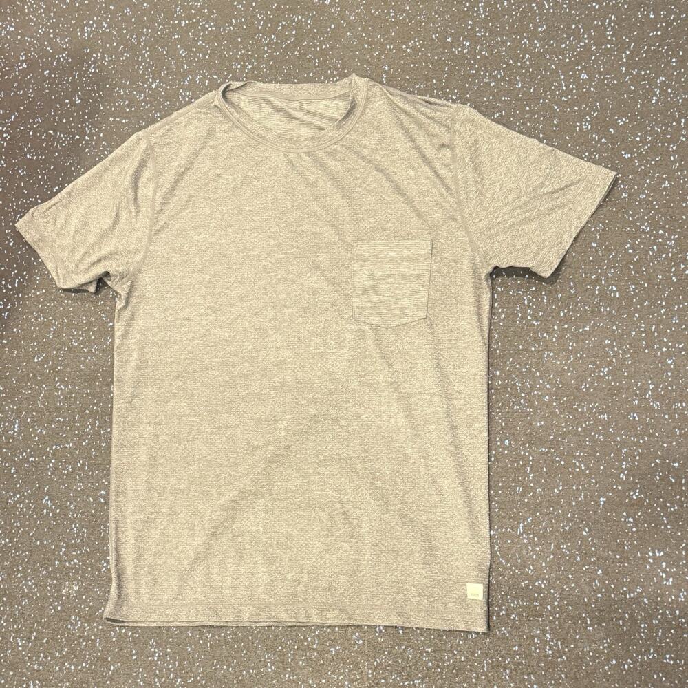 Vuori Tradewinds Tee Mens M Grey Stretch Performance Shirt w Pocket Active